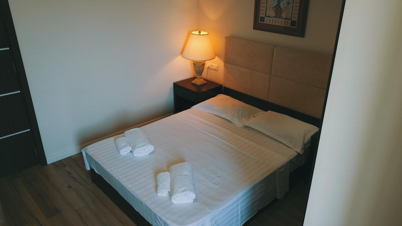 קובולטי Belgrade Rustaveli Hotel מראה חיצוני תמונה
